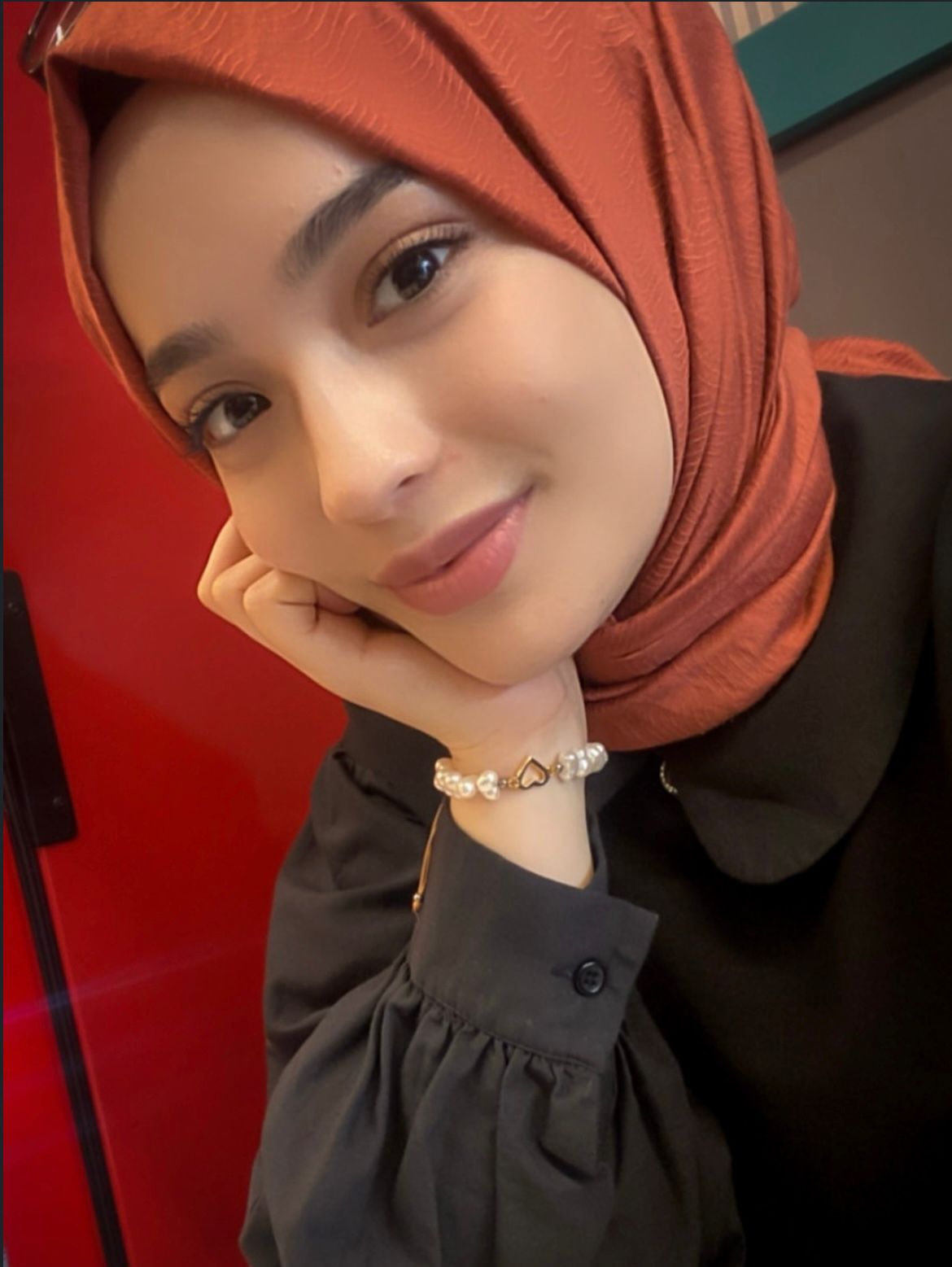 Bursa Aşkı Gerçekleştiren Kadın Bayan Escort Hira