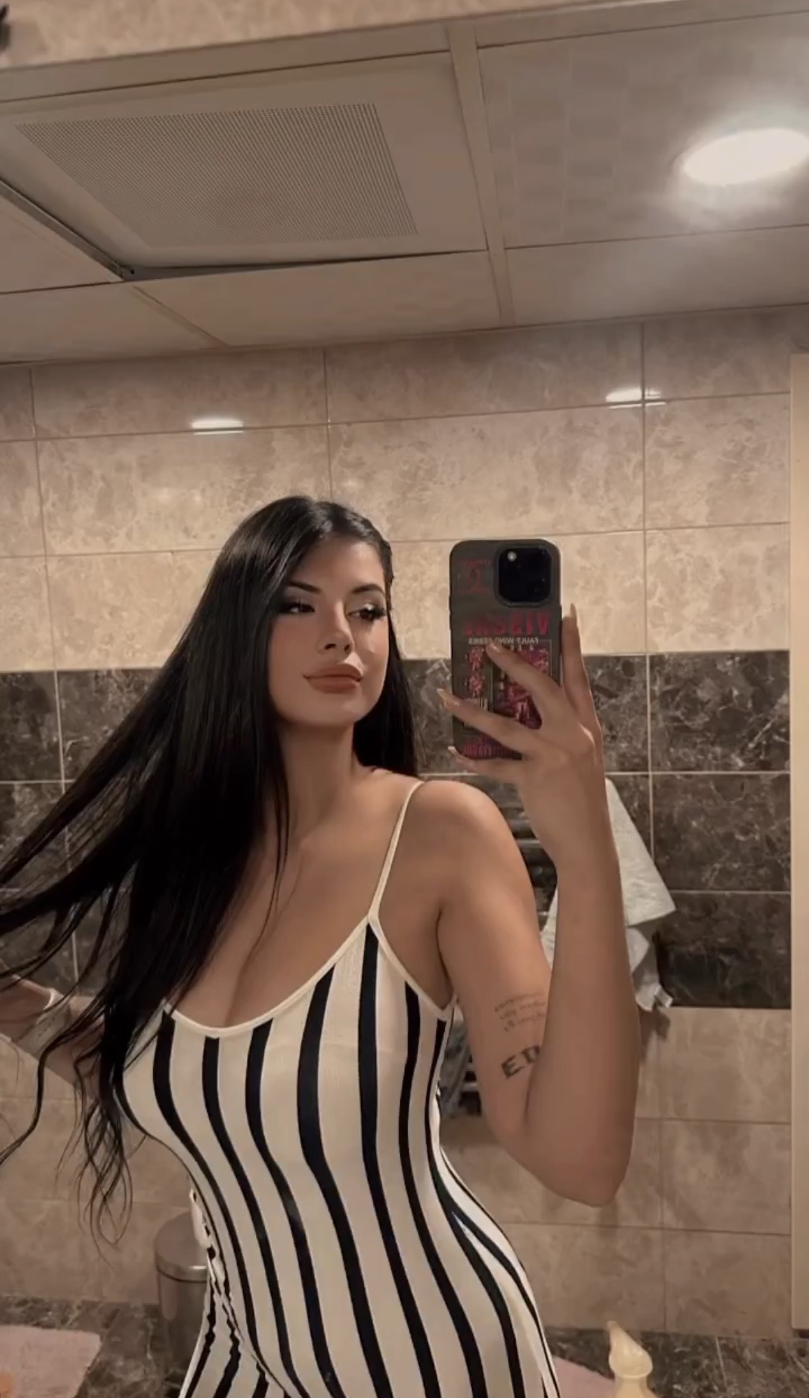 Mersin Efsanevi Partner Escort Bayan Aleyna